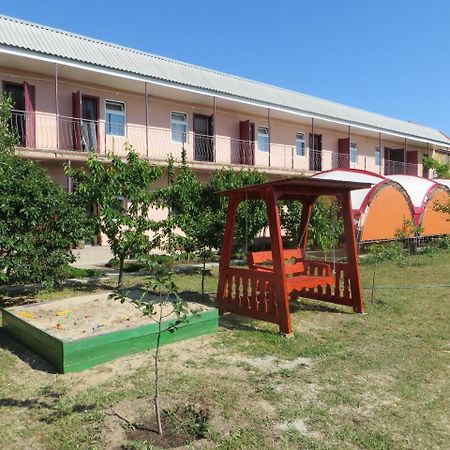 Hôtel Monte Karlo à Zaliznyi Port Extérieur photo