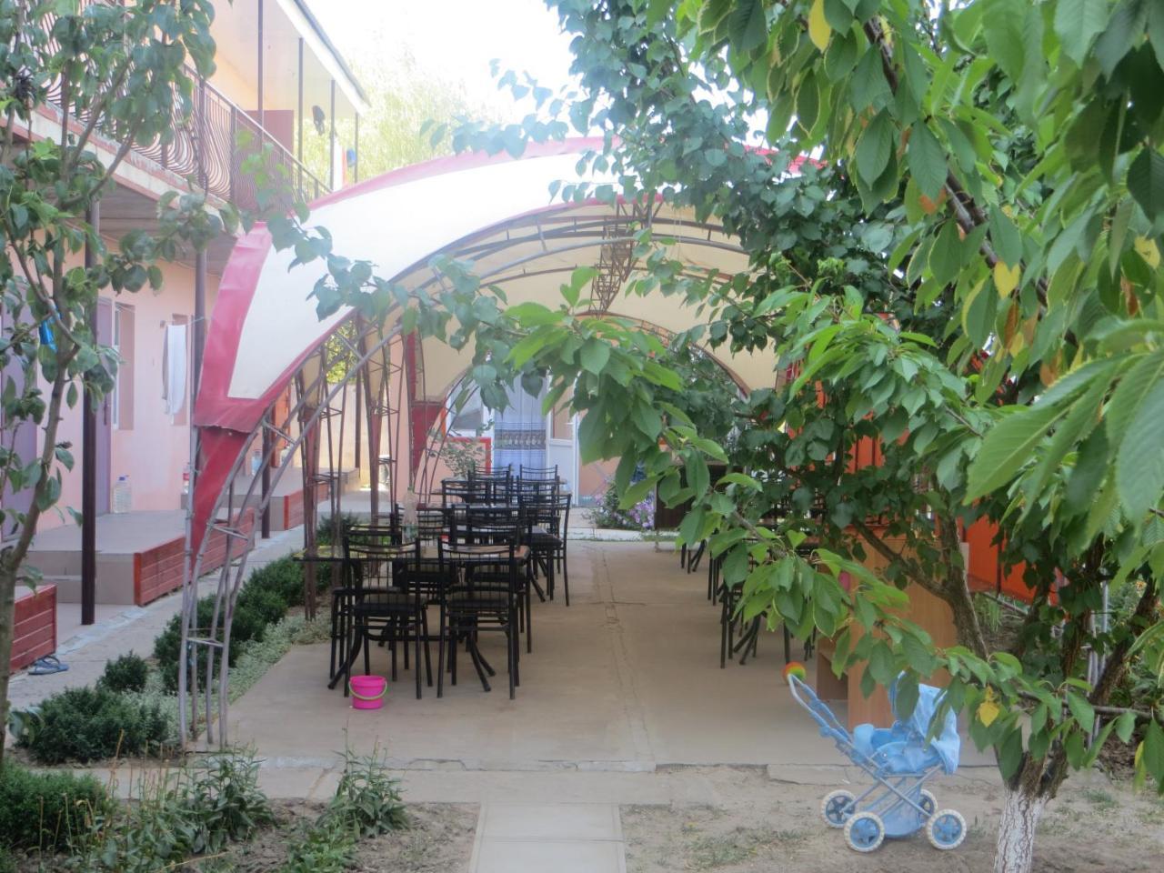 Hôtel Monte Karlo à Zaliznyi Port Extérieur photo